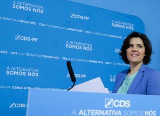 Cristas diz que CDS está “um passo à frente” com aprovação de lista às legislativas
