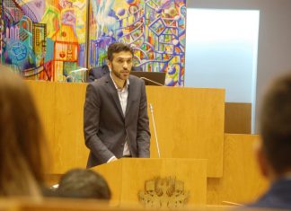 “A ERSE está a defender melhor os Açores do que o Governo Regional” no negócio de milhões do fuelóleo