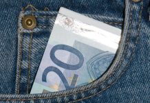 Quanto tem na carteira? Segundo um estudo, mais de 90% dos portugueses têm em média 22 euros