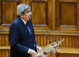 Ferro Rodrigues elogia “Geringonça” e diz que “o melhor da democracia ainda está para vir”