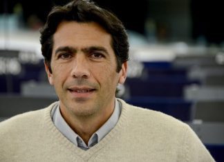 Inaceitável! Artigo de Opinião de Miguel Viegas Deputado do PCP no Parlamento Europeu