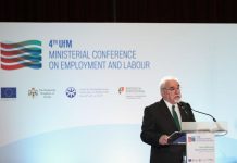 Governo não tem intenção de generalizar mecanismo da pré-reforma no Estado, diz Vieira da Silva