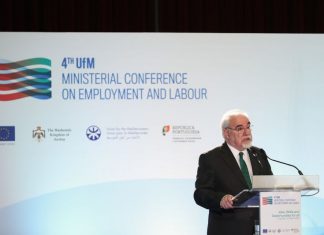 Governo não tem intenção de generalizar mecanismo da pré-reforma no Estado, diz Vieira da Silva