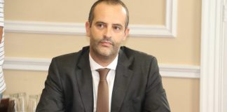 O Governo Regional cortou mais de 70 milhões de euros em verbas do FEDER destinadas à área social, alertou Miguel Costa