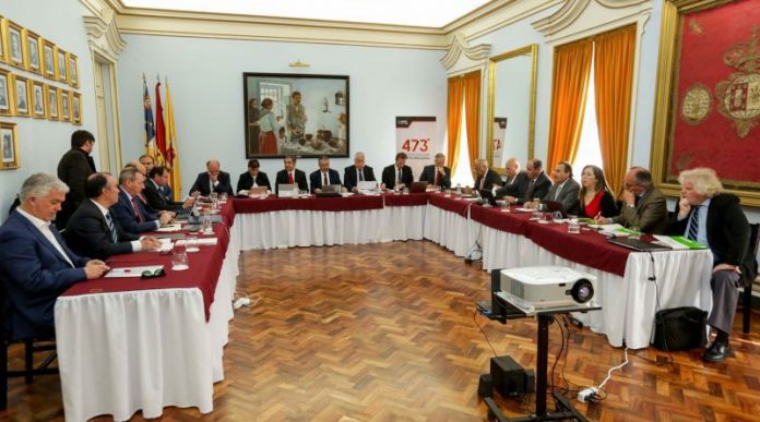 Municípios-Portugueses-reúnem-em-Ponta-Delgada-800x445