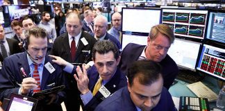 Última etapa do acordo comercial anima Wall Street no dia em que a banca apresenta mais resultados