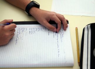 Faturas de despesa com educação caíram 34% e queda pode influenciar reembolso do IRS