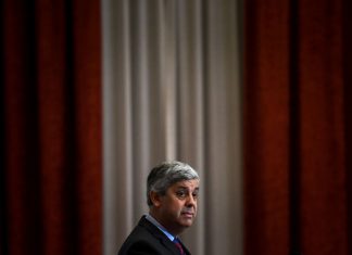 A diferença que um ano faz. Como Centeno se tornou mais pessimista