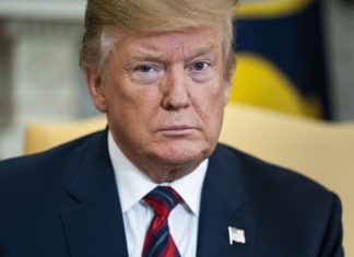 Trump veta resolução do Congresso que exigia fim do envolvimento militar no Iémen