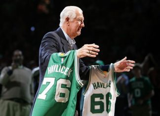 Morreu John Havlicek, melhor marcador da história dos Boston Celtics