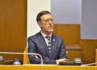 SESSÃO PLENÁRIA DE MAIO – Manutenção de postos de trabalho na Conserveira Santa Catarina é “vital” para São Jorge