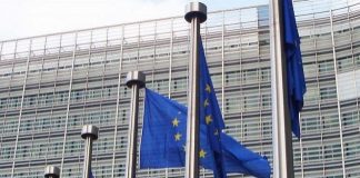 Bruxelas prevê défice de 0,4% este ano e de 0,1% em 2020