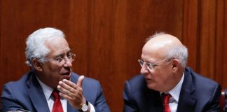 Ministro dos Negócios Estrangeiros admite que “governabilidade está em causa”