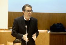 SESSÃO PLENÁRIA DE MAIO – Governo Regional tem receio de pôr à prova a existência de precários na administração pública