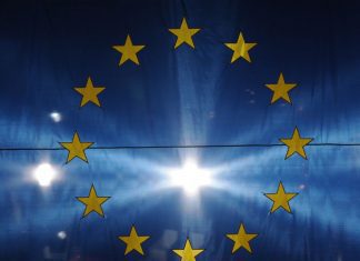 Europeias. Marisa Matias e Paulo Rangel concordam em combate à evasão fiscal e rejeitam exército europeu