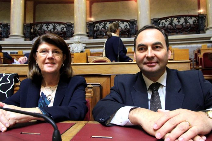 Foto Berta Cabral Antonio Ventura (1)