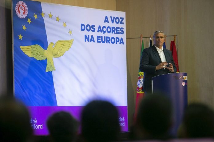 Foto Presidente Vasco Cordeiro