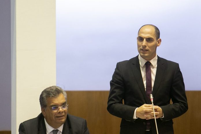 Carlos Silva