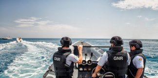 GNR resgata 17 migrantes na Grécia