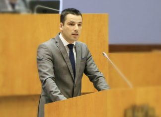 SESSÃO PLENÁRIA DE MAIO – Estratégia de desenvolvimento tecnológico do Governo PS não é bem-sucedida