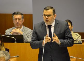 Partido Socialista recusa ouvir pais e alunos sobre reforma curricular nos Açores