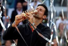 Novak Djokovic vence Tsitsipas e conquista terceiro Masters 1.000 de Madrid