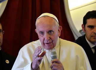 Papa Francisco torna obrigatória denúncia de abuso sexual por parte do clero