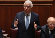 Primeiro-ministro faz declaração ao país após reunião com o Presidente da República