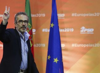 Europeias: Rangel acusa Pedro Marques “fugir à rua” e diz que Costa é que é o adversário