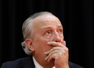 Pedro Santana Lopes diz que diploma do descongelamento de carreira dos professores foi “um dos piores momentos da direita no pós-25 de abril”