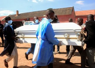 Família de Savimbi diz-se “finalmente em paz” após receber restos mortais do político