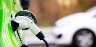 Governo disponibiliza ponto de carregamento gratuito para veículos elétricos em Ponta Delgada