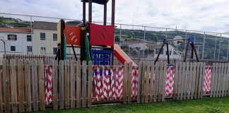 Vandalismo no parque infantil do Largo D. Luís I (Torre do Relógio)