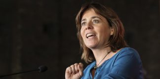 Catarina Martins diz-se perplexa com as declarações do líder parlamentar do PS sobre Lei de Bases Saúde