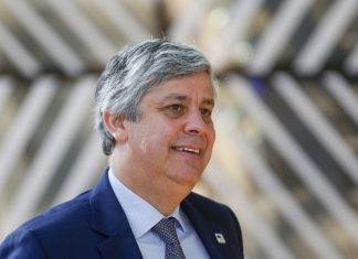 Centeno fala em progressos na capacidade do SNS mas admite dificuldades