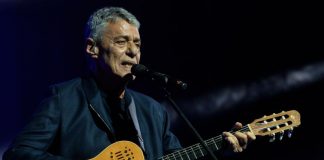 Plataformas musicais recebem 17 discos de Chico Buarque pelos seus 75 anos