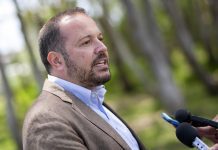 Francisco César insiste na importância de se apostar em modelos de desenvolvimento específicos para cada ilha