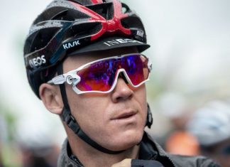 Froome sofre queda e participação no Tour pode estar em risco
