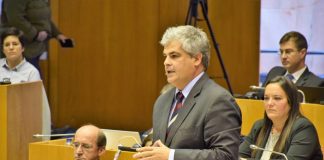 Justiça. Governo da República trata açorianos como “portugueses de segunda”