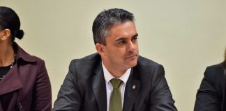 Transporte marítimo. “Amadorismo” do Governo prejudica açorianos