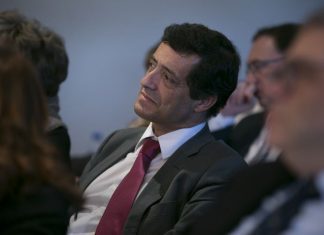 Europeias: Carlos Zorrinho reconduzido na liderança da delegação do PS no Parlamento Europeu