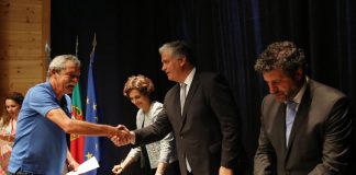 Seis mil famílias açorianas beneficiaram de apoios à habitação que representam contrato com responsabilidades para ambas as partes, afirma Vasco Cordeiro
