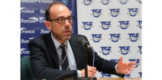 Morreu o eurodeputado André Bradford