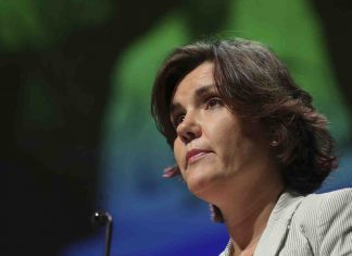 Assunção Cristas explicou a empresários por que não há aliança com o PSD