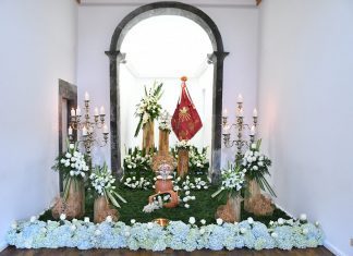 IMPÉRIO DE SÃO PEDRO NA VILA DE ÁGUA DE PAU SERVIU CERCA DE TRÊS MIL SOPAS EM HONRA DO DIVINO ESPÍRITO SANTO
