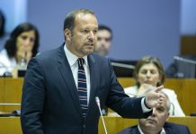 Sessão Plenária de Julho – Proposta de diálogo do PS garante refeições escolares para docentes e não docentes no Corvo