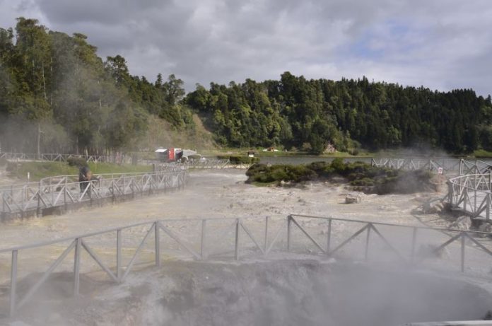 Furnas