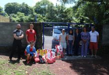 Alunos da Escola Profissional do Pico Entregam 100 Quilos de Ração ao Canil Municipal