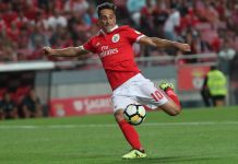 Avançado brasileiro Jonas anuncia o final de carreira de futebolista