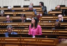 Lara Martinho reforça urgência do cumprimento da medicina do trabalho na Base das Lajes